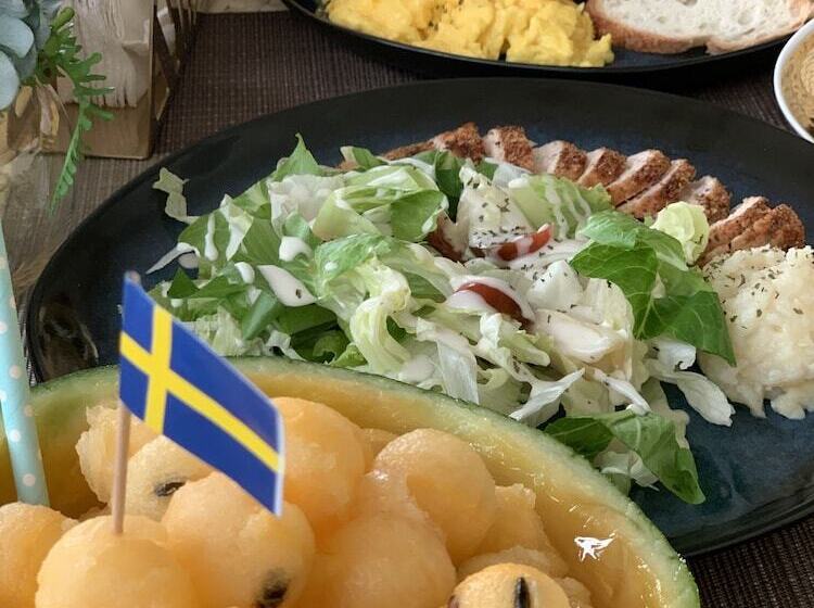 پانسیون Burano Yellow Villa