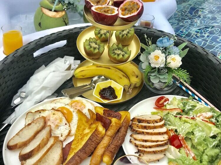 پانسیون Burano Yellow Villa