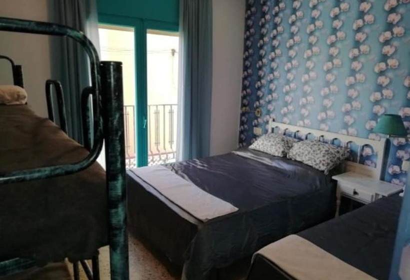 Пансион Habitacions Can Pau Guest House