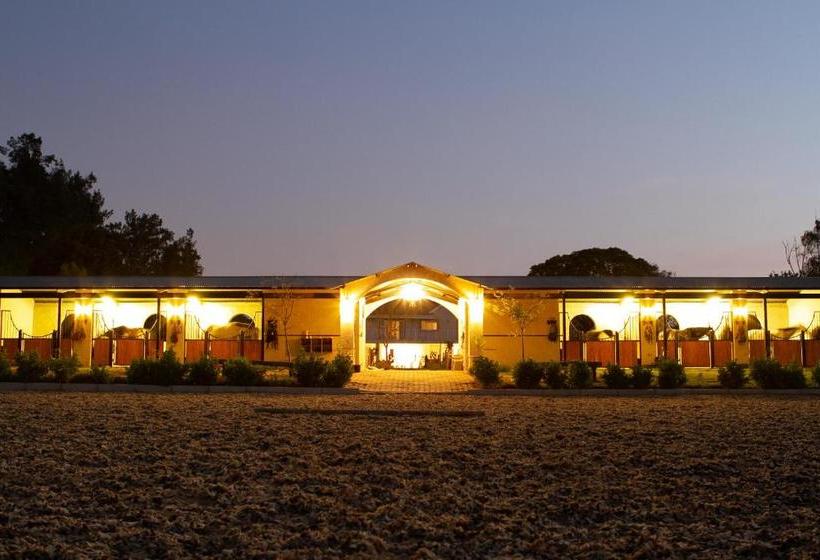 پانسیون The Stables, Beaulieu Kyalami