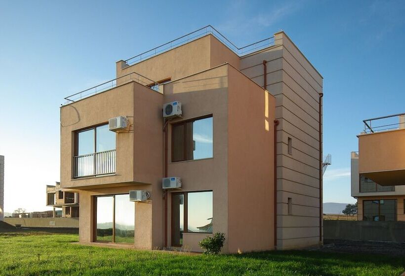 Seagarden Villa Resort