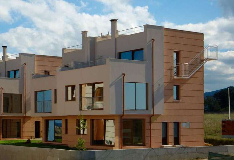 Seagarden Villa Resort