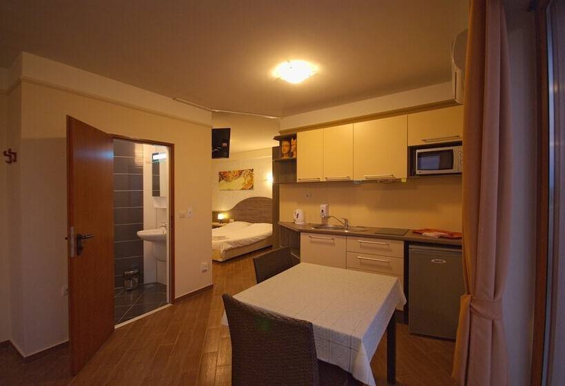 Seagarden Villa Resort