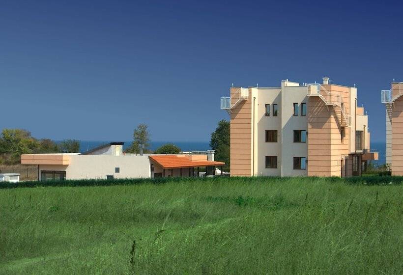 Seagarden Villa Resort