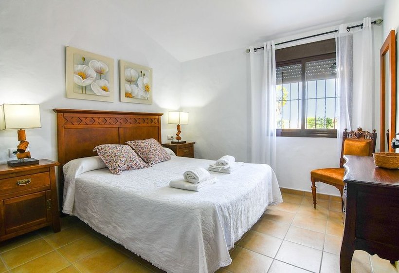 Villas Dehesa Roche Viejo