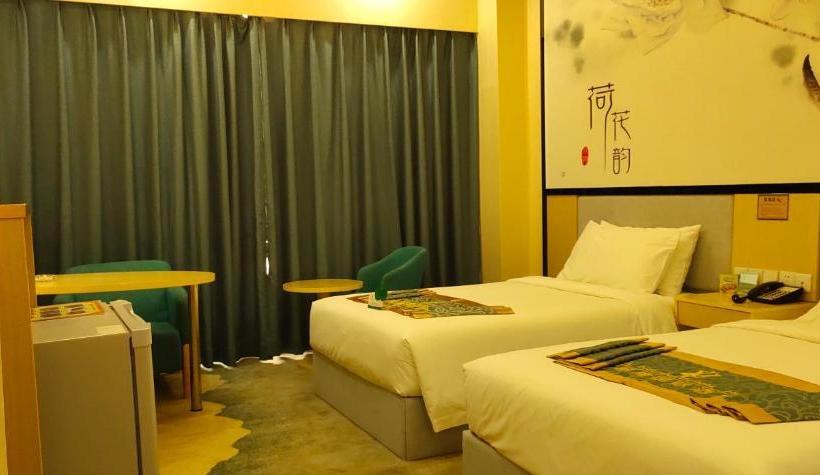 Отель Az. Aliya International