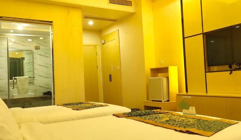 Отель Az. Aliya International