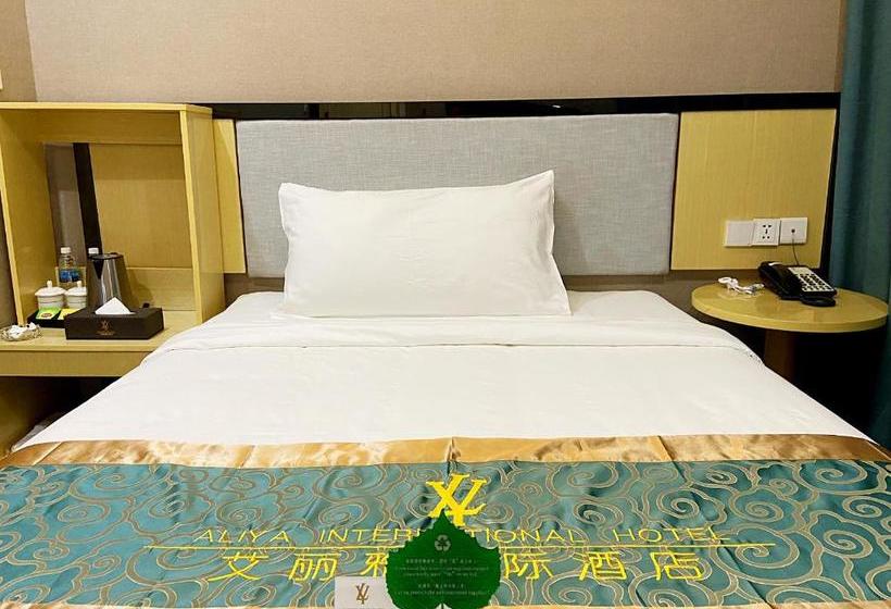 Отель Az. Aliya International