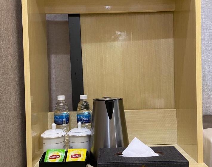 Отель Az. Aliya International