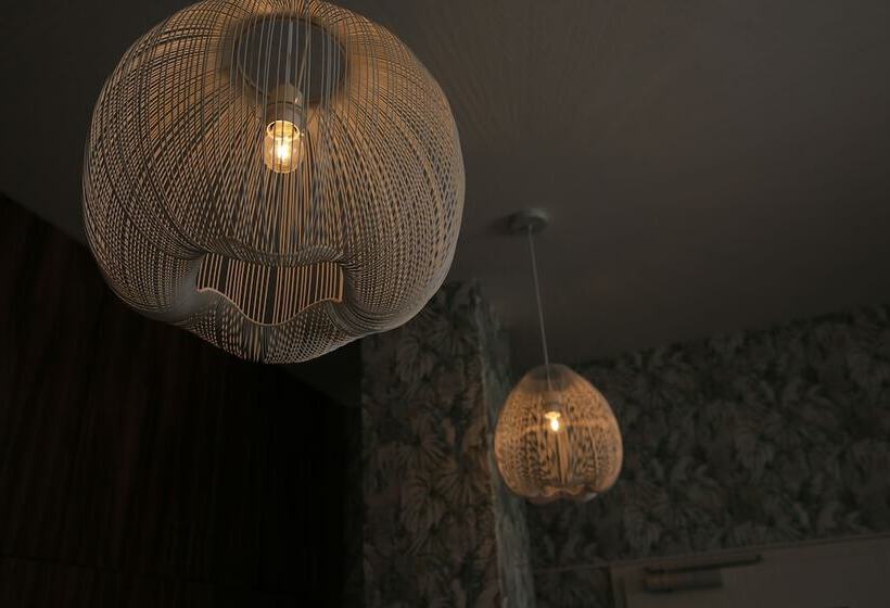 فندق Grand Corner