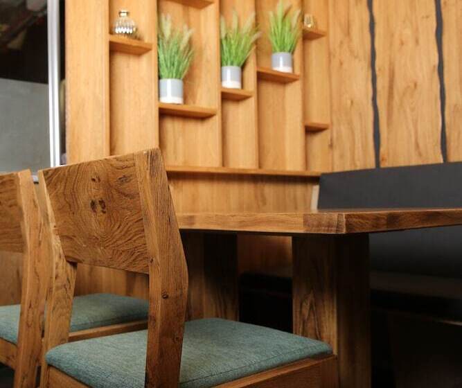 فندق Grand Corner