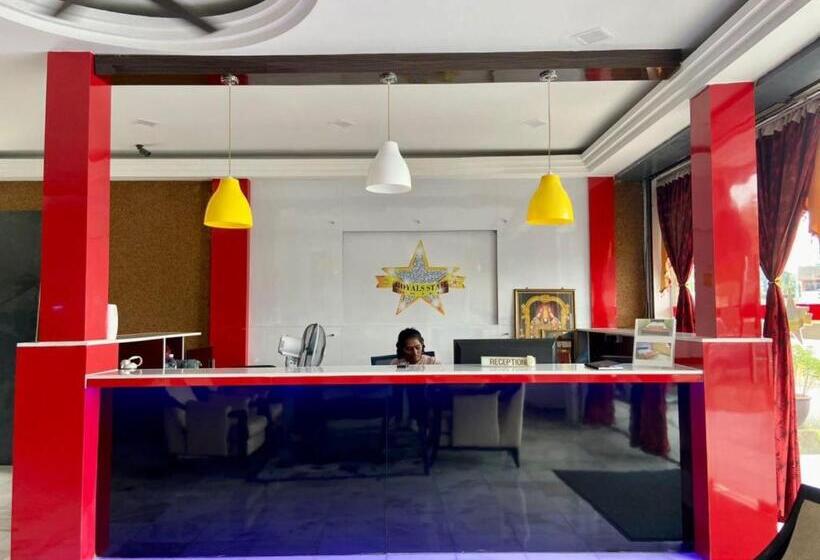 Отель Royals Star