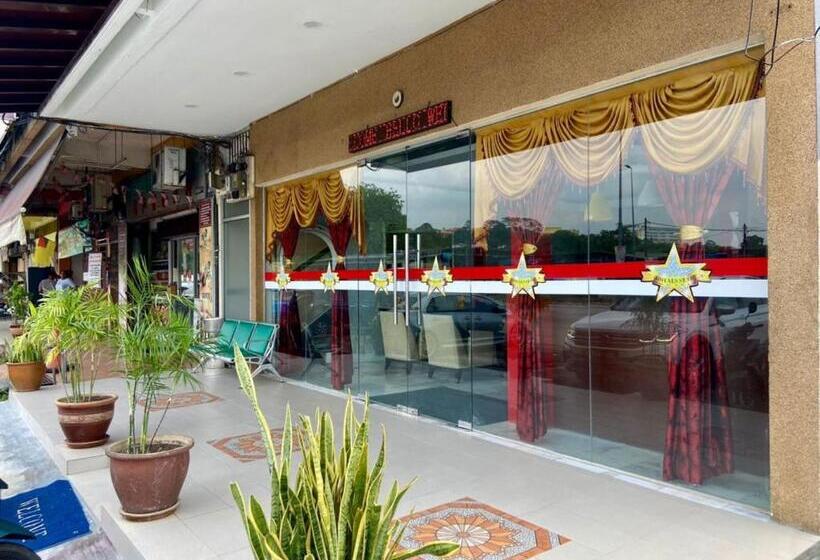 Отель Royals Star