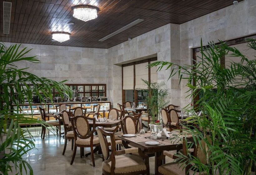 호텔 Seventh Square