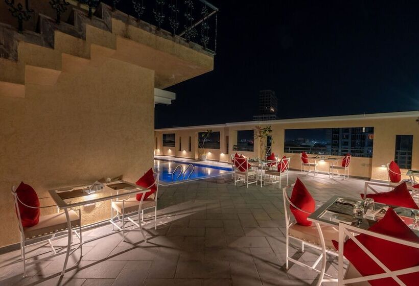 호텔 Seventh Square