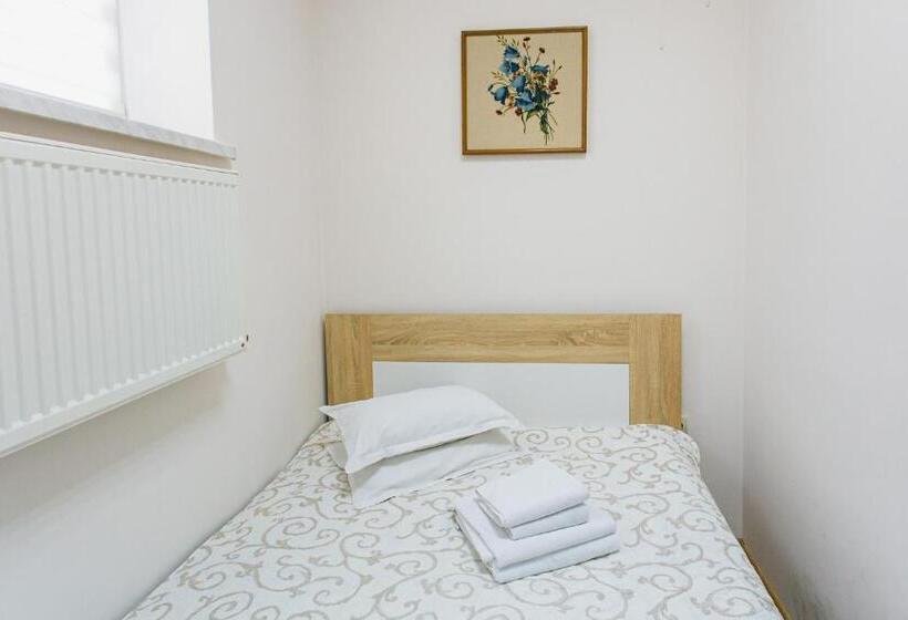 هاستل Villa Zhanna