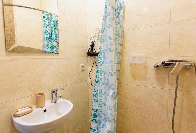 فندق صغير Villa Zhanna