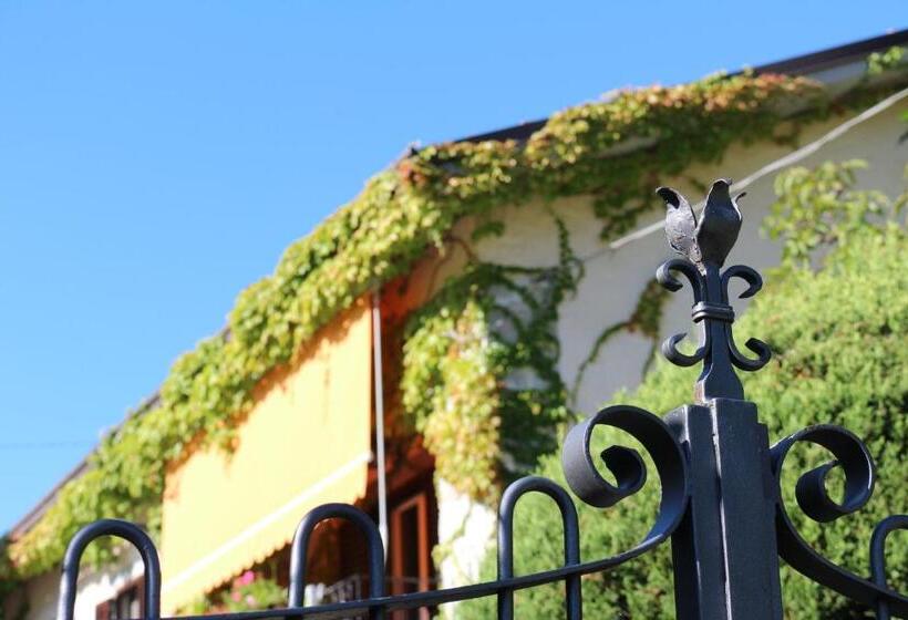 مبيت وإفطار Casale Santilli