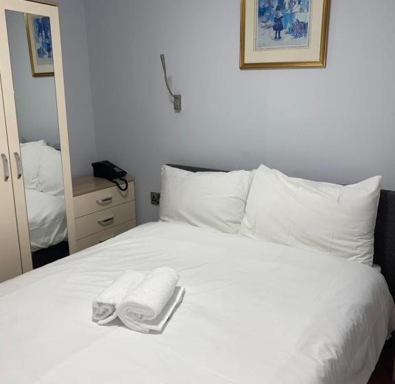 Bed and Breakfast The Town