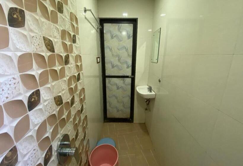 호텔 Apsara Near Jj Hospital