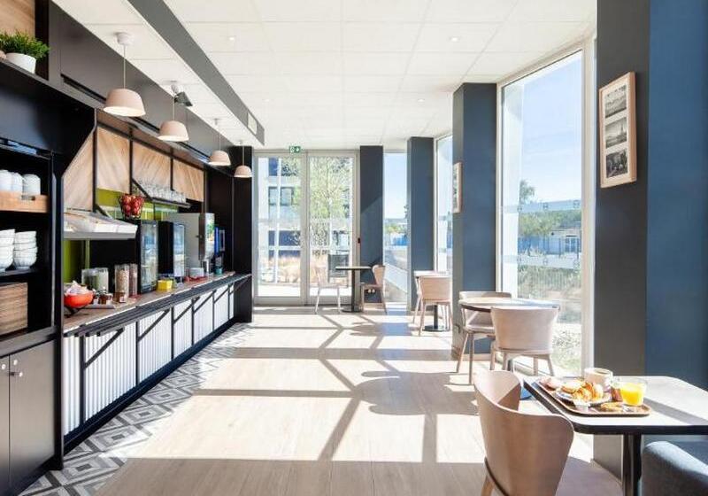 B&b Hotel Massy Gare Tgv