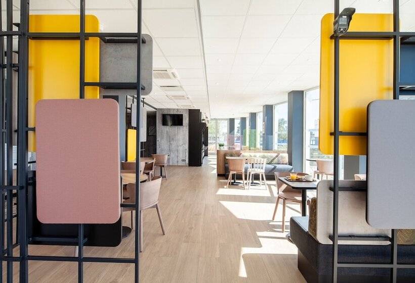 B&b Hotel Massy Gare Tgv