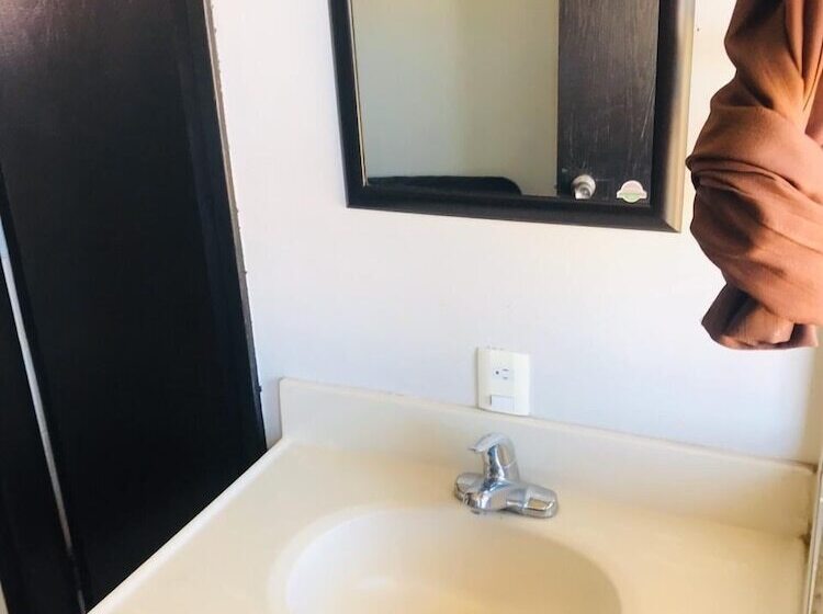 בית מלון כפרי Chapala