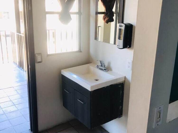 בית מלון כפרי Chapala