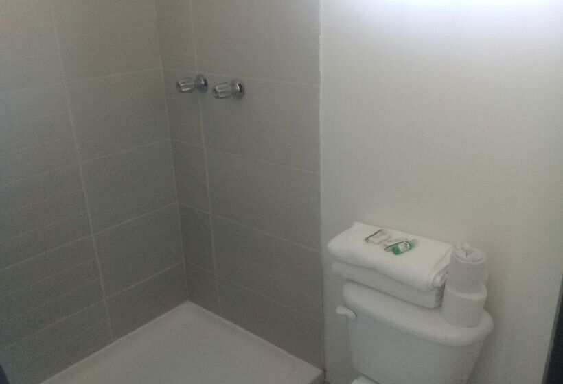 בית מלון כפרי Chapala