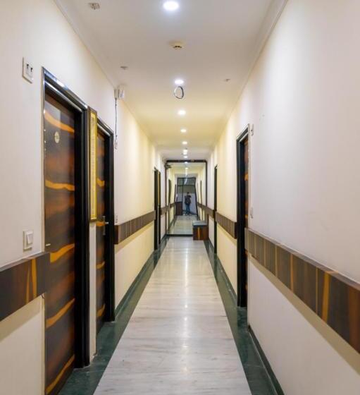 فندق Mahajan International, Delhi Airport