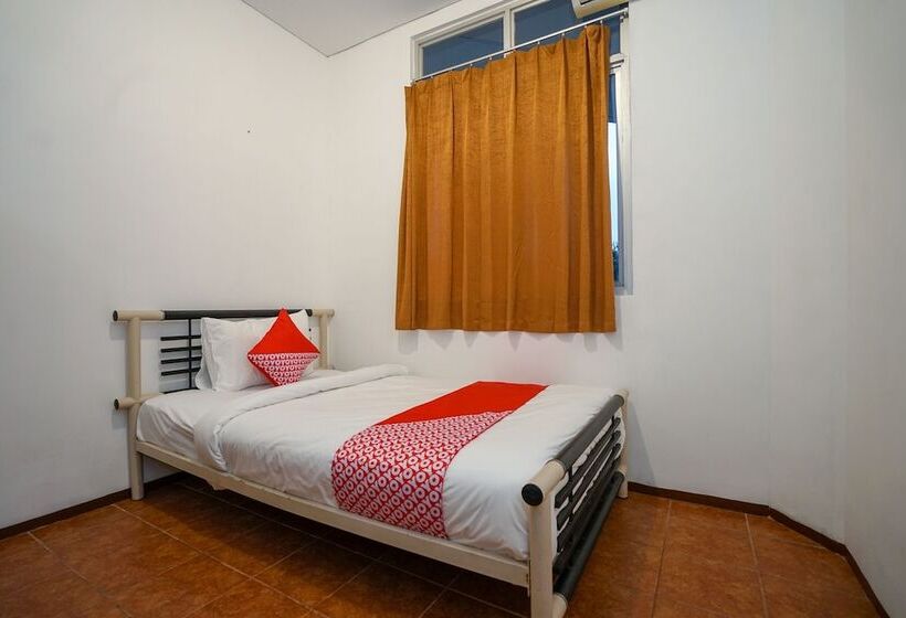 ホテル Oyo 1844 Bravo Residence