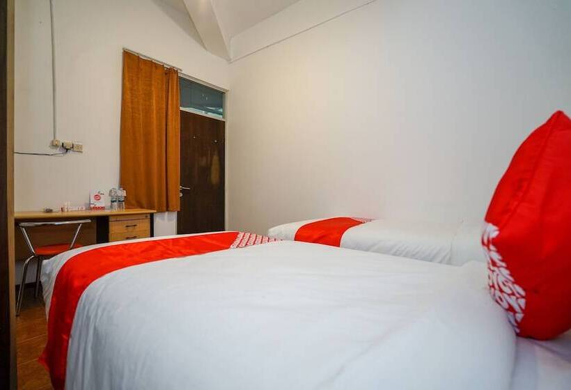 ホテル Oyo 1844 Bravo Residence