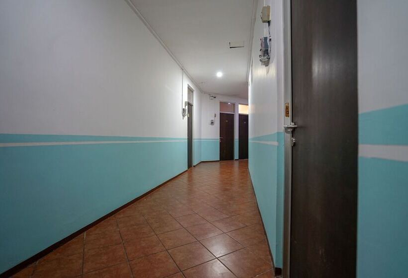 هتل Oyo 1844 Bravo Residence
