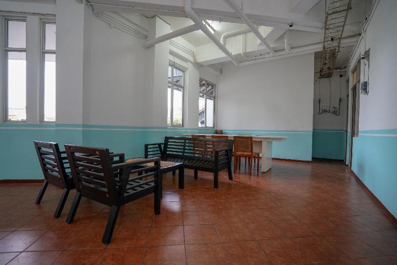 ホテル Oyo 1844 Bravo Residence