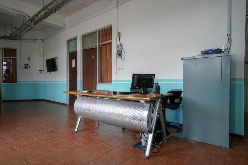 ホテル Oyo 1844 Bravo Residence