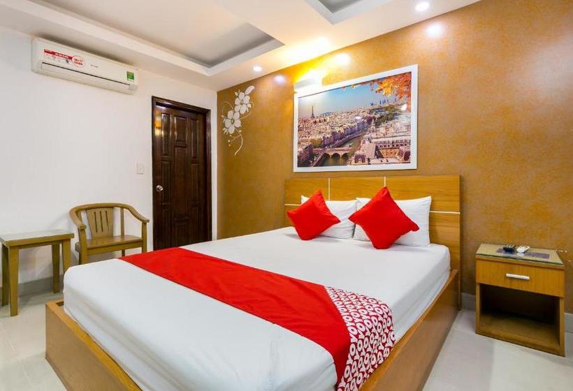 هتل Oyo 425 Seven Stars