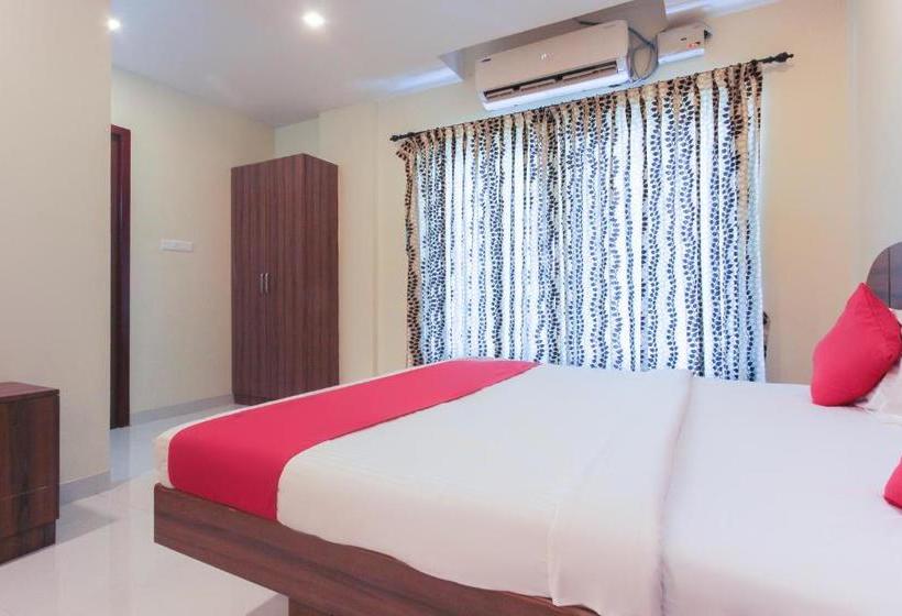 호텔 Oyo 63300  Rasi Residency