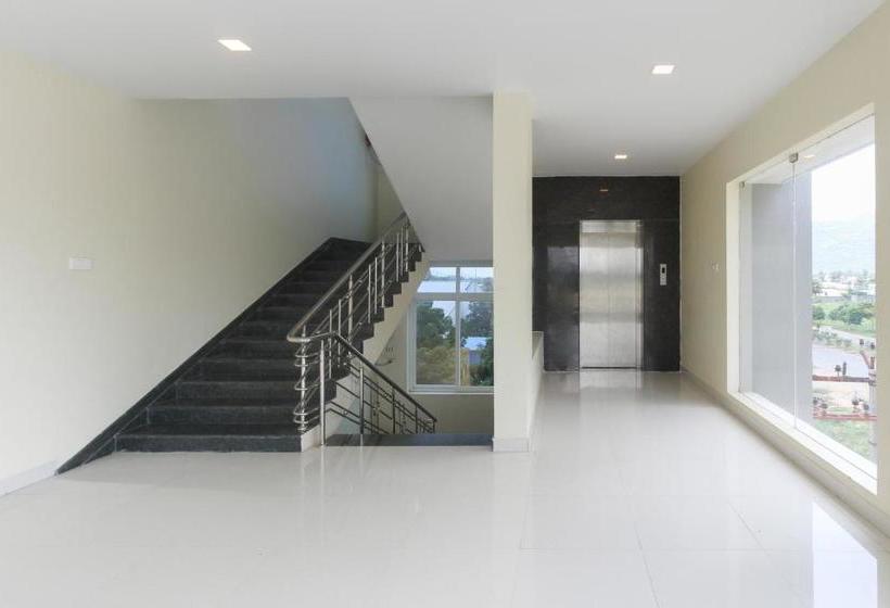 호텔 Oyo 63300  Rasi Residency