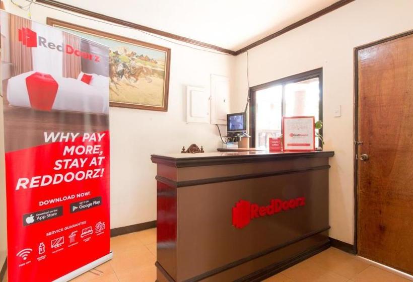 هتل Reddoorz @ Holy Spirit Road Tagaytay