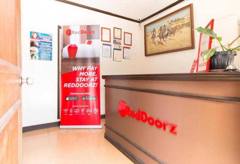 هتل Reddoorz @ Holy Spirit Road Tagaytay
