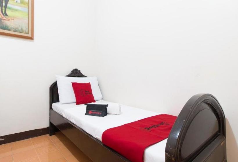 هتل Reddoorz @ Holy Spirit Road Tagaytay