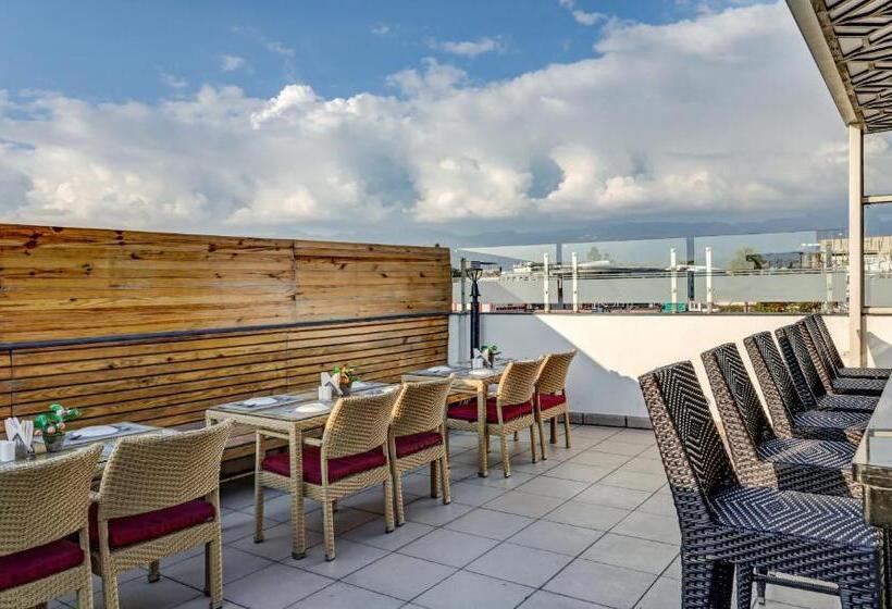 בית מלון כפרי Sun Grand