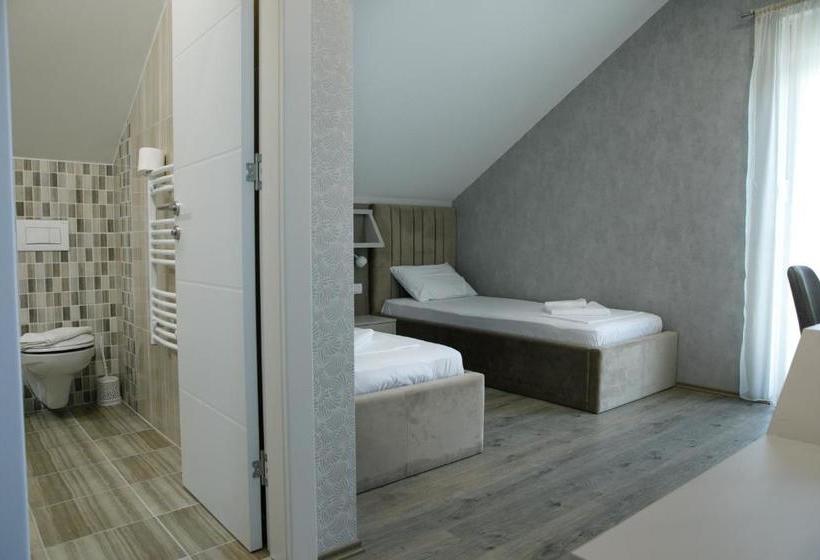 پانسیون Fine Suites