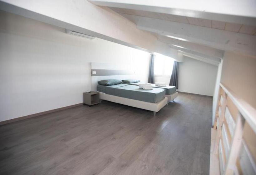 Пансион La Perla Amantea