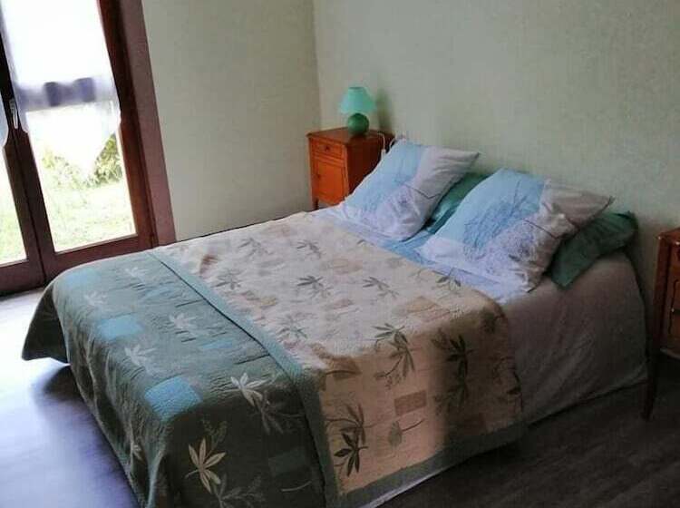 住宿加早餐  Chaumière Du Lac