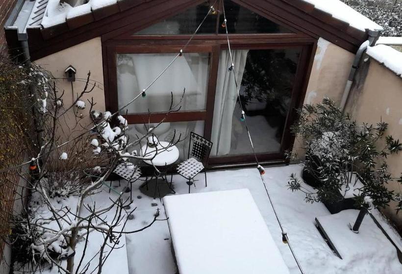 Bed and Breakfast La Chambre Tomis Ath