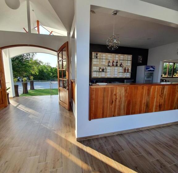 هتل Blue Planet Panglao