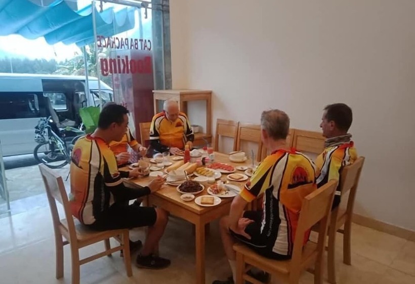 هتل Cat Ba White Pearl