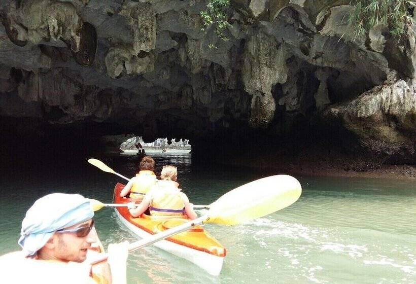 هتل Cat Ba White Pearl