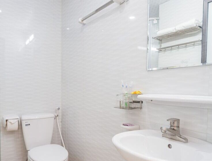 هتل Cat Ba White Pearl